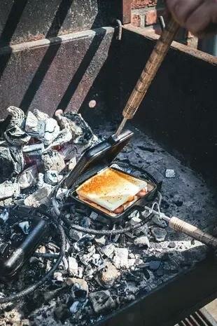 The Windmill Tosti-ijzer met korte handvaten