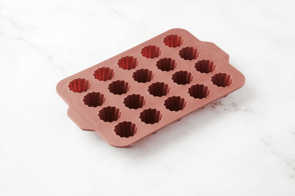 Point Virgule Platinum Silicone Cannel&eacute;s Mold &ndash; 20‑Cavity Vintage Maroon