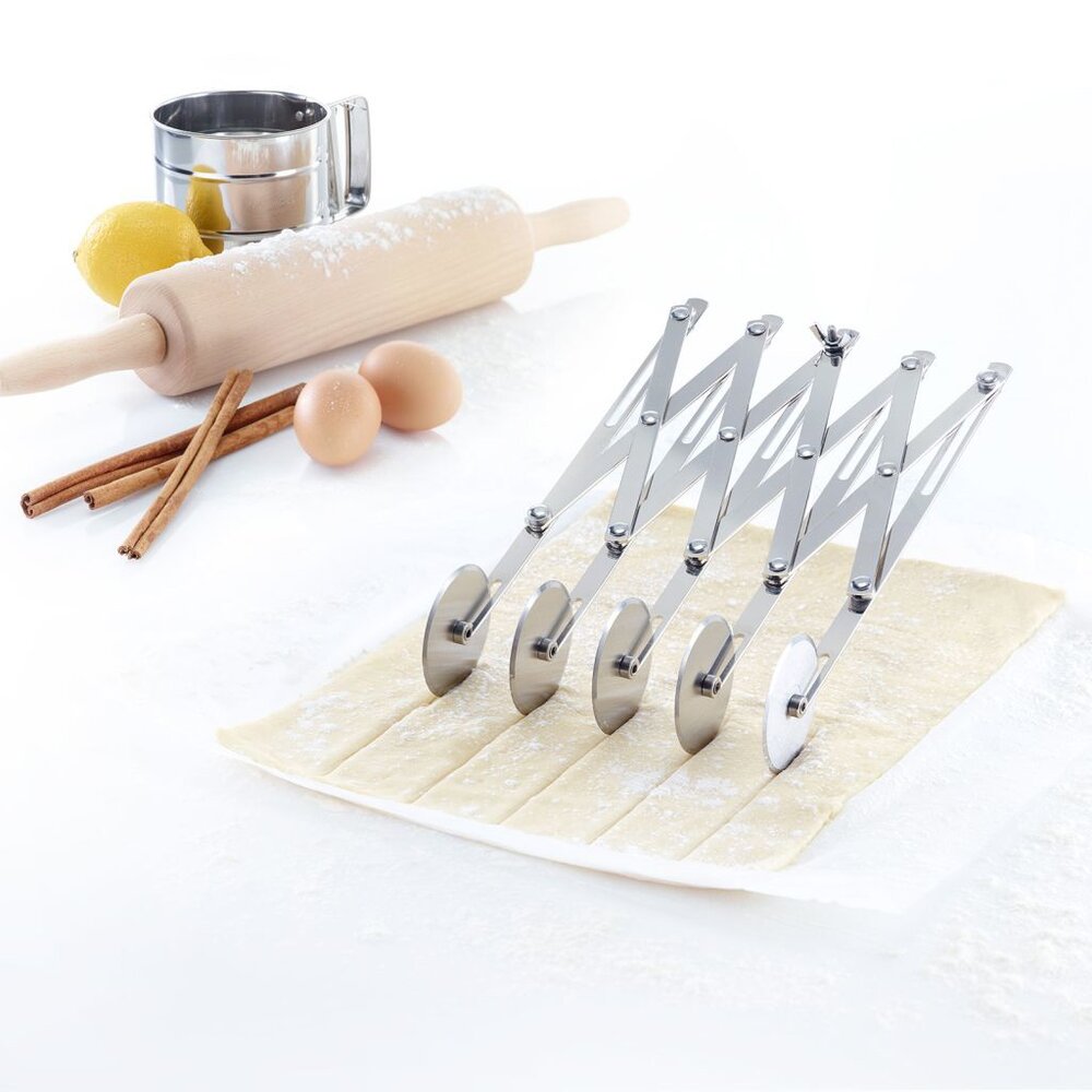 Westmark Stainless Steel Dough Cutter 5 Wheels