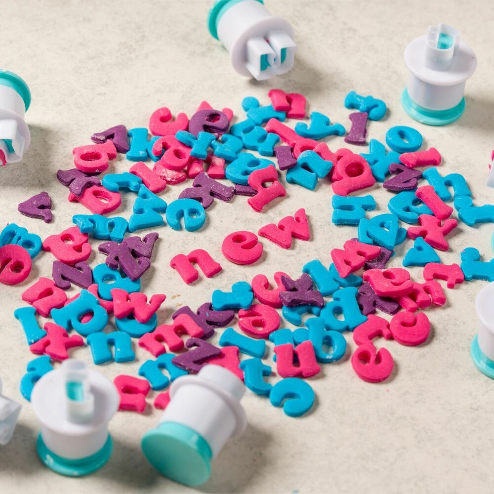 LOYAL Mini Ausstecher Alphabet Gro&szlig;buchstaben &ndash; Set/26