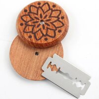 BrandNewCake Deegmesje Houten UFO (incl. 5 mesjes)