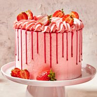 FunCakes Mix for Enchanted Cream&reg; Strawberry 900g