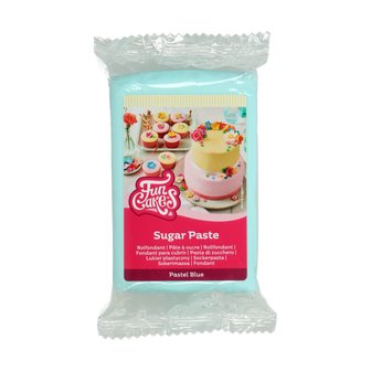 FunCakes Rollfondant Pastellblau 250 g