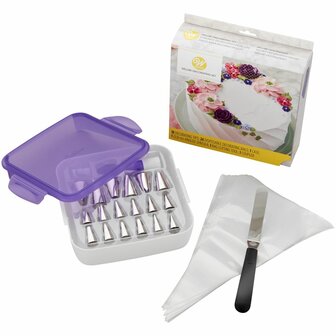Wilton Deluxe Decorating Set/ 46