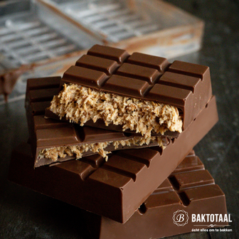 BrandNewCake Witte Chocolade Hazelnootpasta (Bueno) 260g